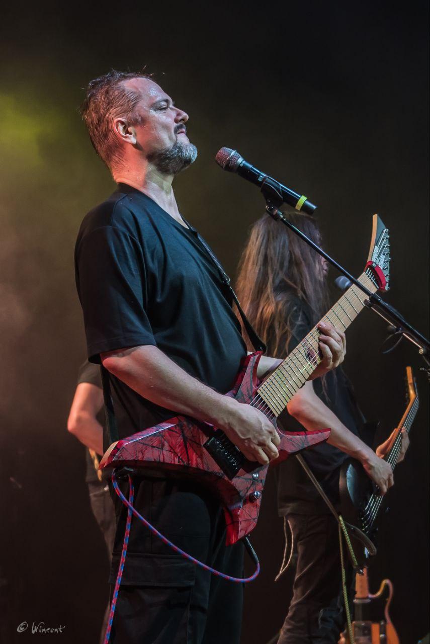 Фото Это аншлаг! Александр Пушной собрал полный зал на двухчасовом концерте в Новосибирске  — ФОТОРЕПОРТАЖ 27